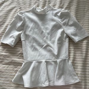 FASHIONNOVA - WHITE TOP**